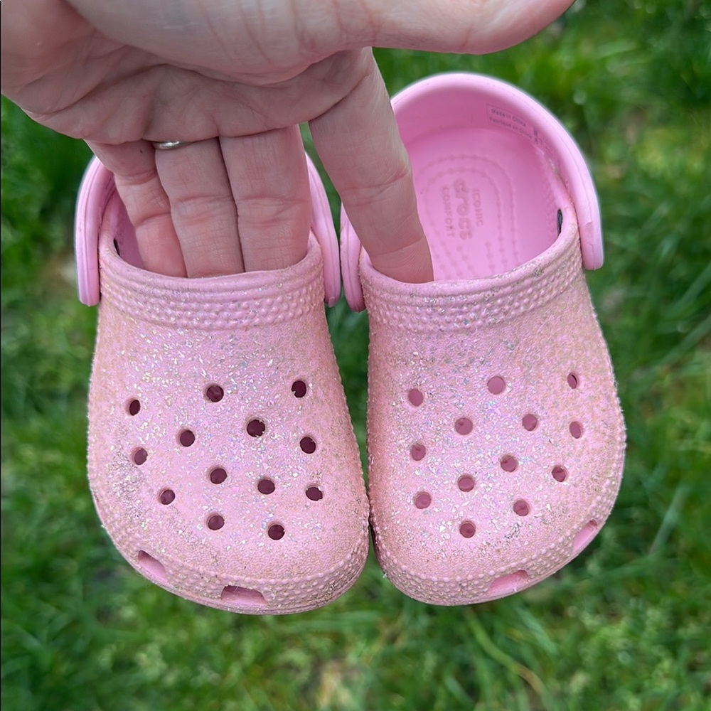 Toddler Pink Glitter Crocs